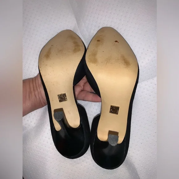 AK Anne Klein Size 6 M Black Genuine Suede Leather Pump - Picture 6 of 16